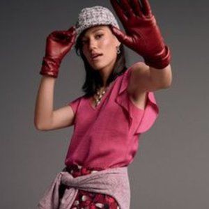 CAbi Rose V neck top